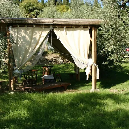 One Bedroom With View Shared Pool And Enclosed Garden At Calenzano