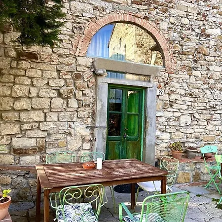 Apartamento One Bedroom With View Shared Pool And Enclosed Garden At *