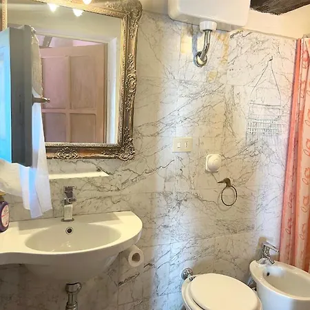 One Bedroom With View Shared Pool And Enclosed Garden At Apartamento