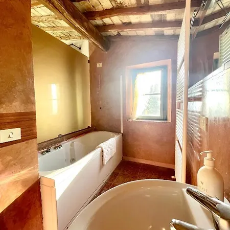 One Bedroom With View Shared Pool And Enclosed Garden At Calenzano