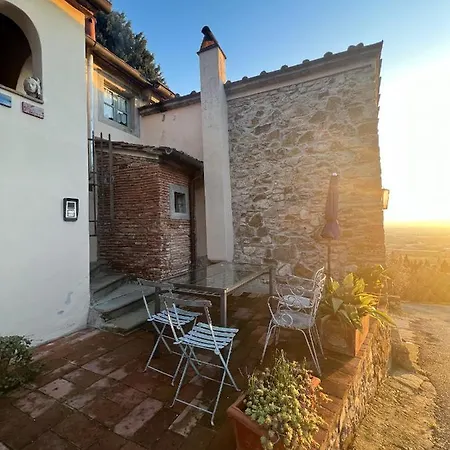 One Bedroom With View Shared Pool And Enclosed Garden At * Calenzano